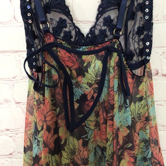 Spree Intimates Floral Lace & Sequins Babydoll with Matching Panty - Size Small - Picture 6 of 8